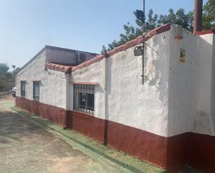 Vista exterior de Finca rústica en venda en L'Ampolla amb Piscina i Moblat