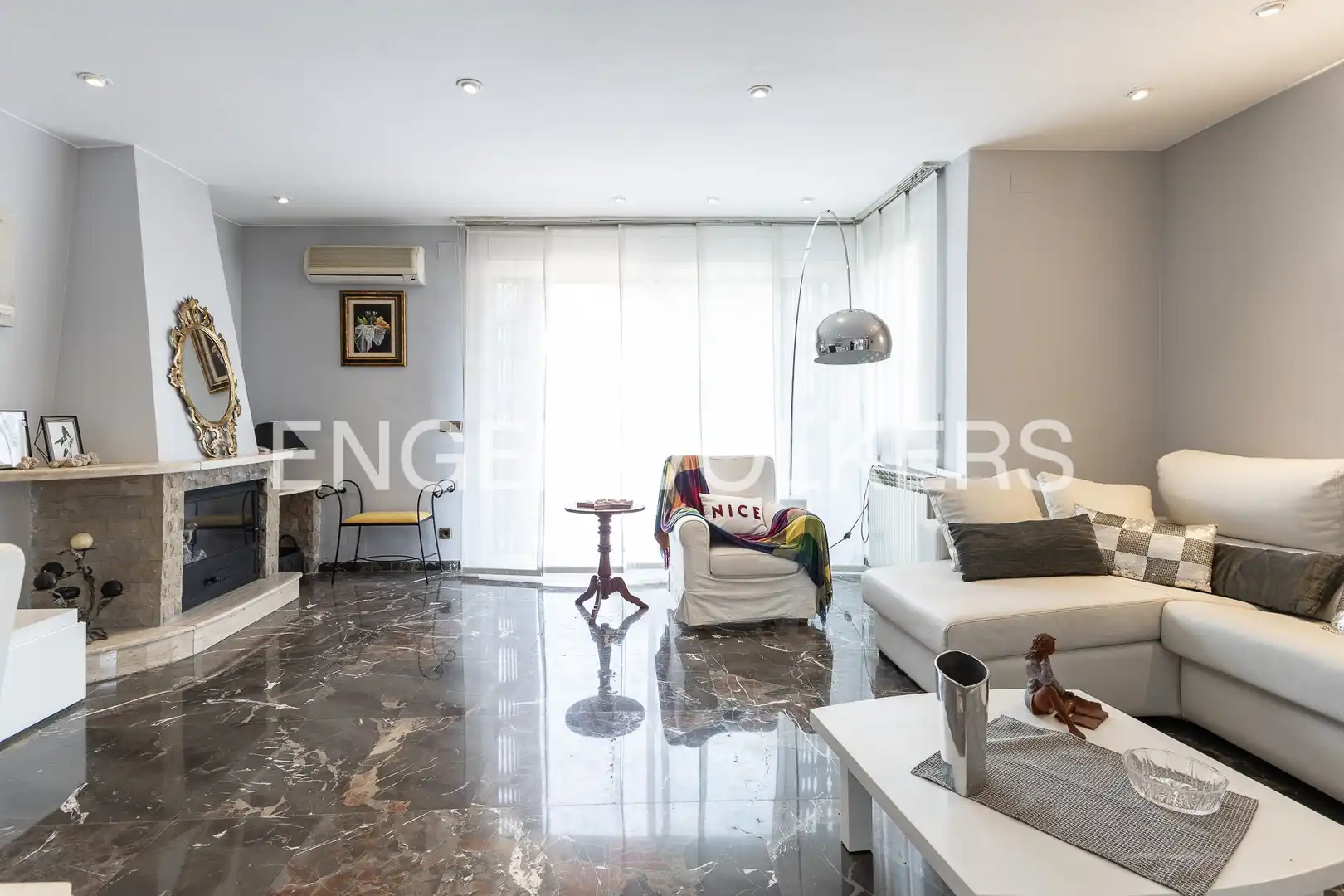 Living room of Detached homes for rent in Barberà del Vallès  with Air Conditioner, Heating and Private garden