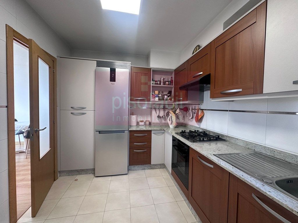 Kitchen of Apartment for sale in Lugo Capital