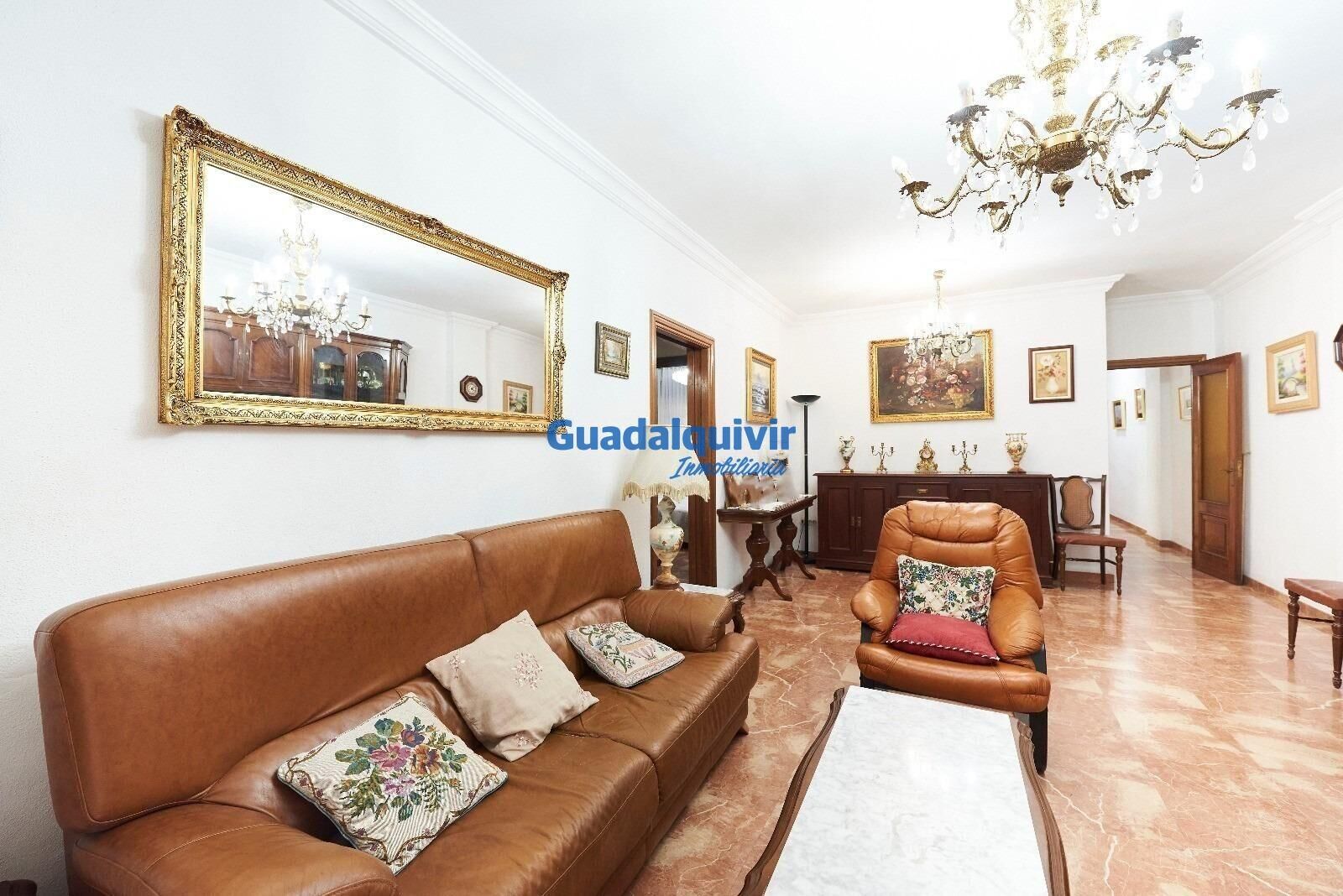 Sala d'estar de Pis en venda en  Sevilla Capital amb Aire condicionat, Terrassa i Traster