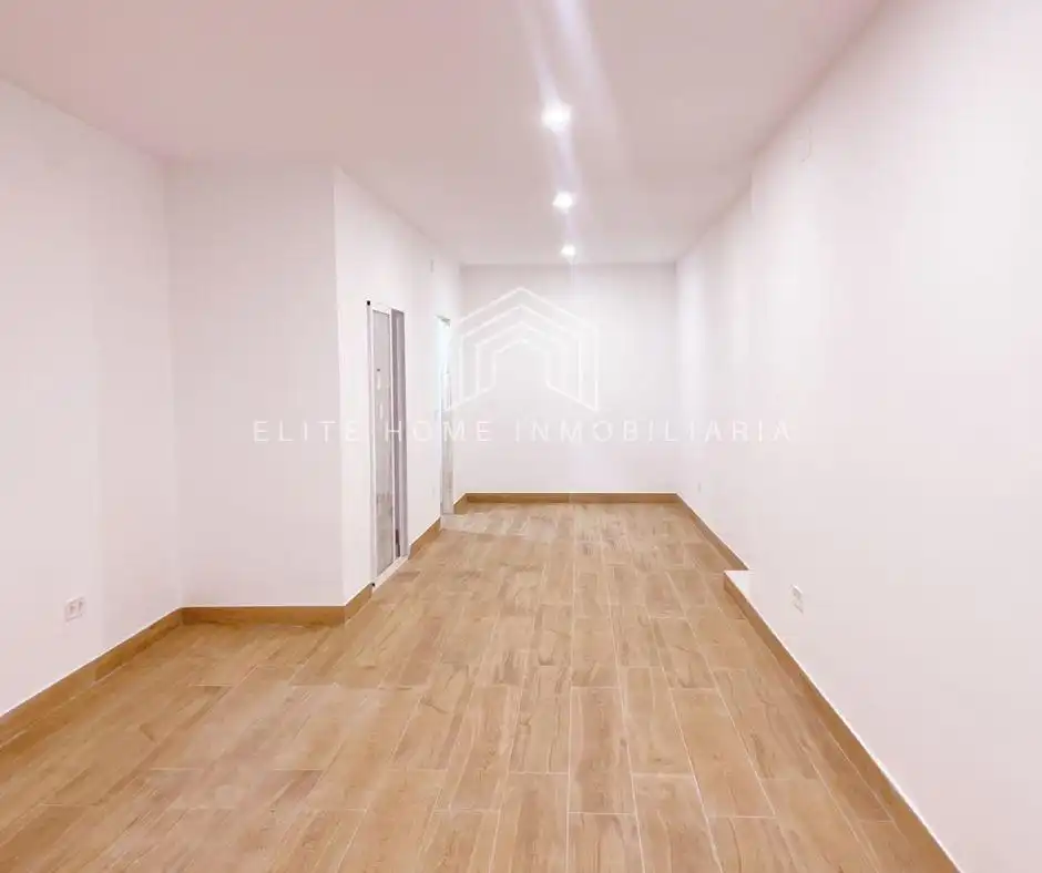 Business premises for sale in Centro, imagen 3
