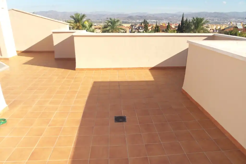 Terrassa de Casa o xalet en venda en Alhaurín de la Torre amb Aire condicionat, Jardí privat i Piscina