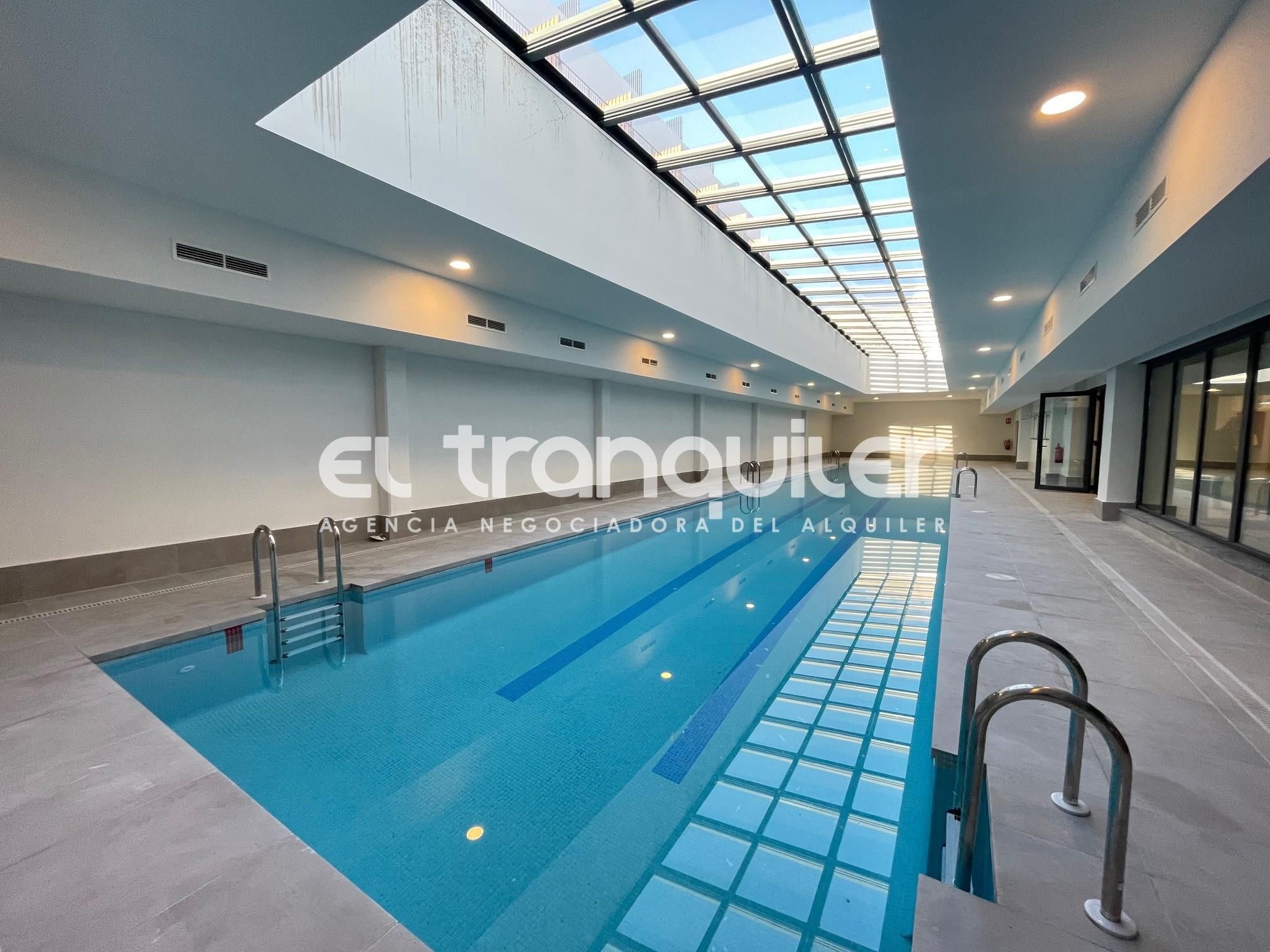 Swimming pool of Study to rent in San Sebastián de los Reyes  with Air Conditioner, Parquet flooring and Terrace