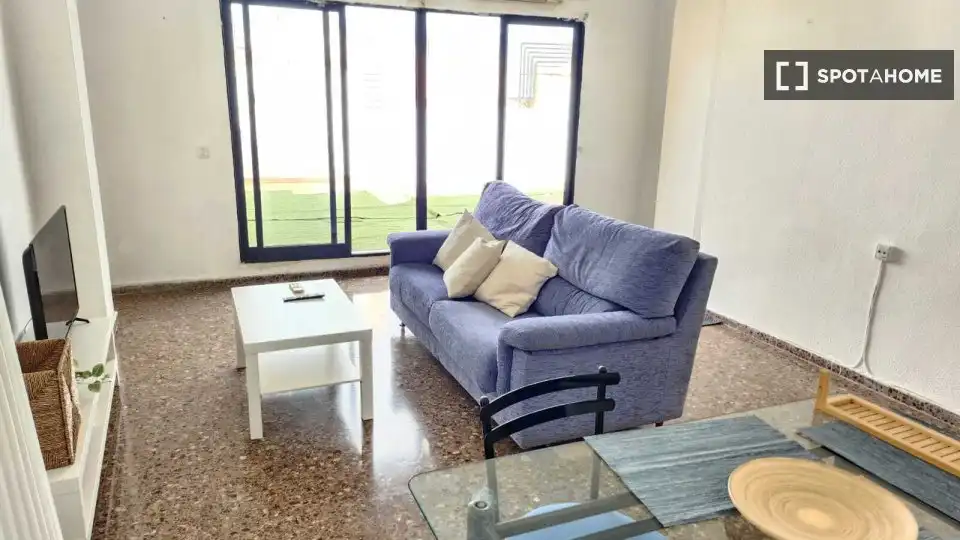 Piso de 2 habitaciones en alquiler en El Grau, Valencia., image 3