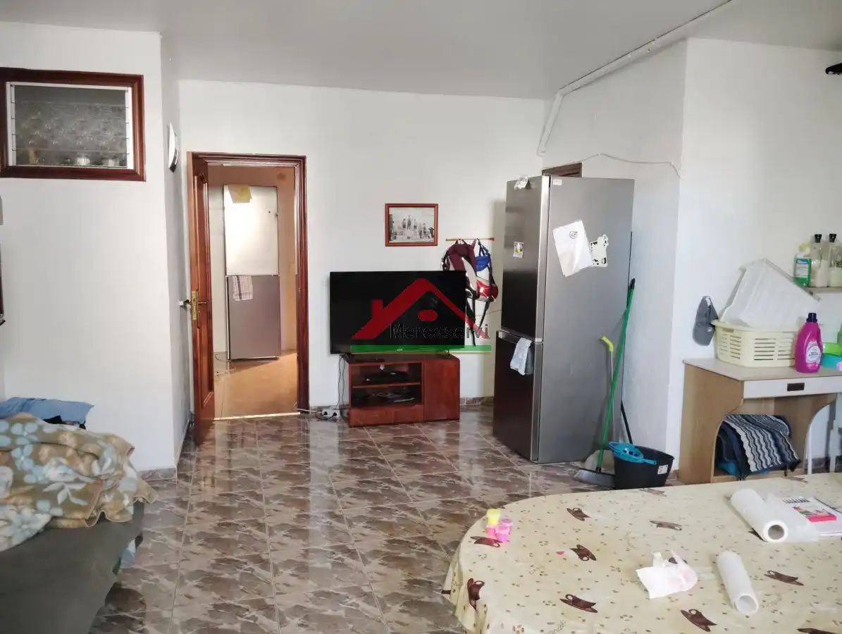 Sala d'estar de Casa o xalet en venda en San Rafael del Río amb Calefacció i Moblat