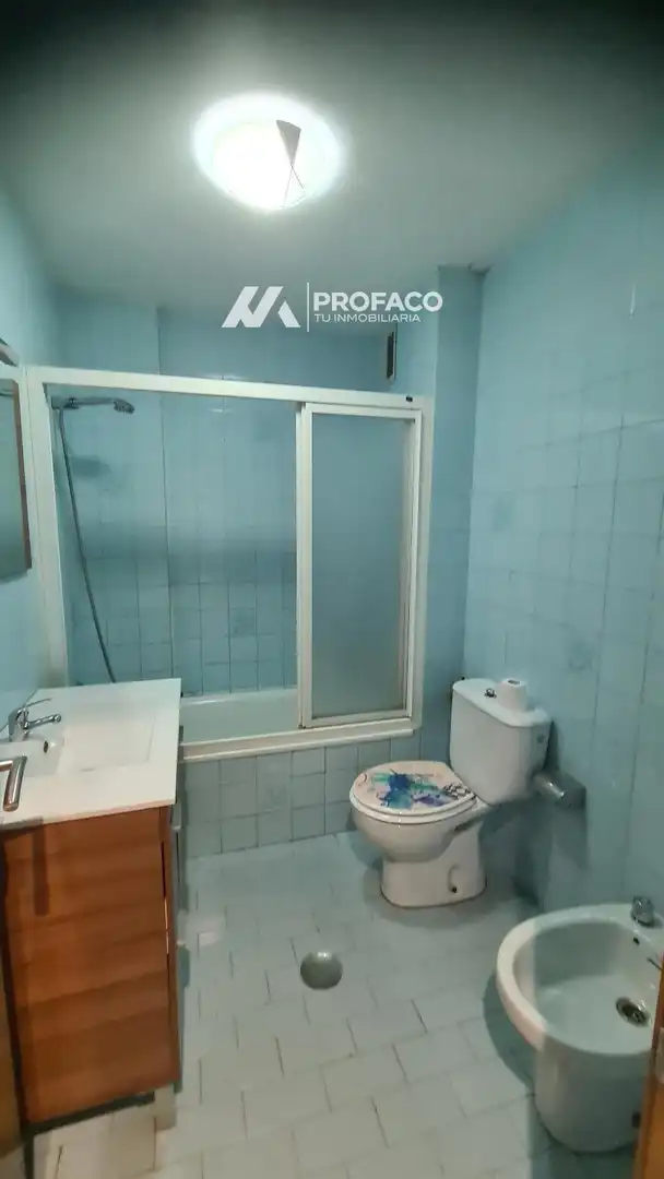 Badezimmer von Wohnung zum Verkauf in O Carballiño   mit Heizung und Abstellraum