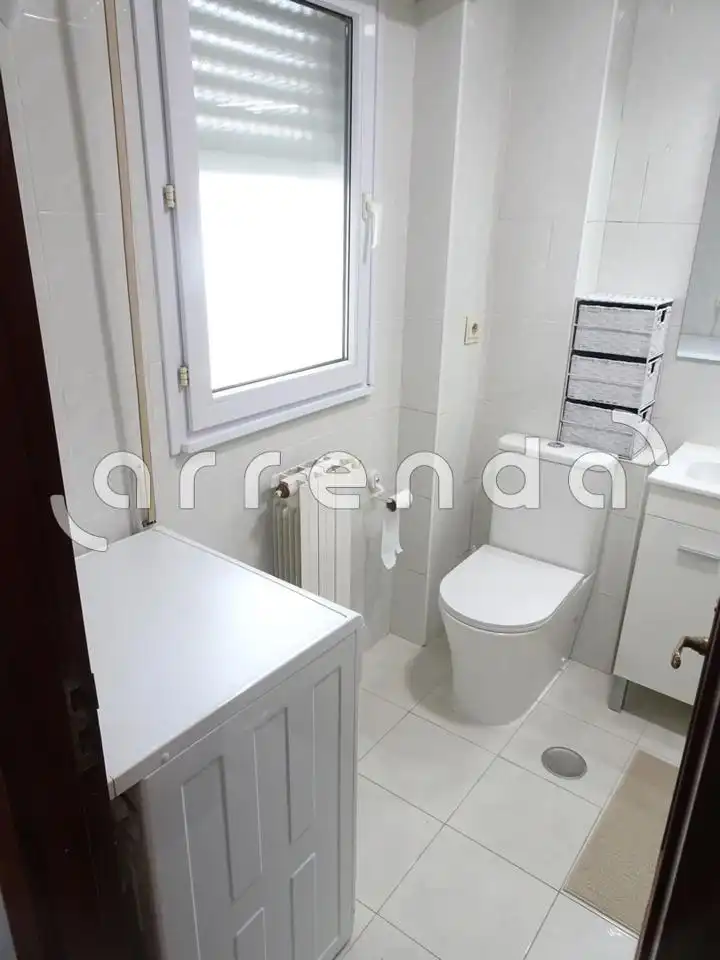Flat for rent in Consuelo Bergés, Valdenoja