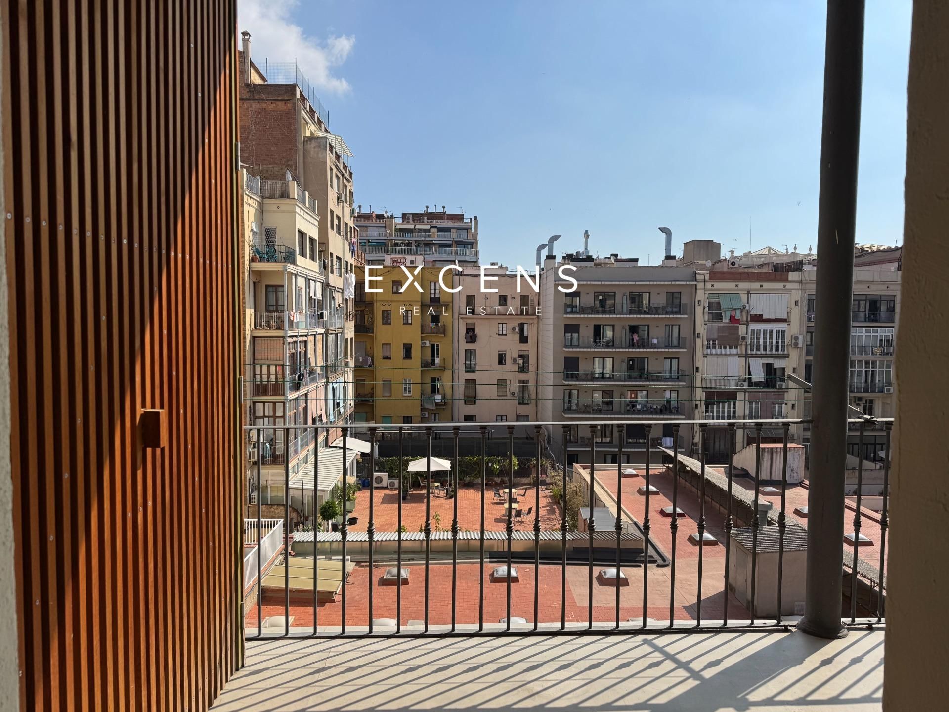 Exterior view of Flat to rent in  Barcelona Capital  with Air Conditioner, Heating and Terrace