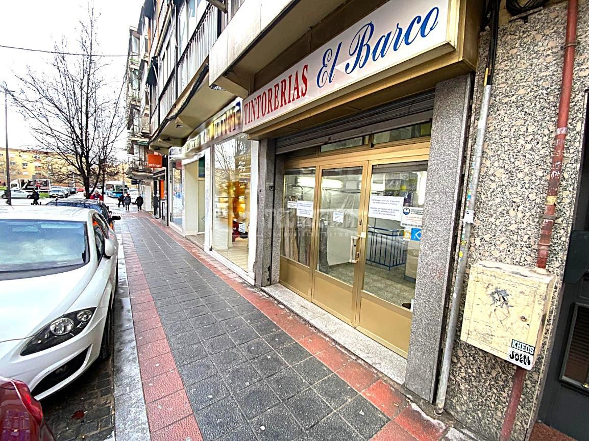 Local de alquiler en Portazgo, Puente de Vallecas