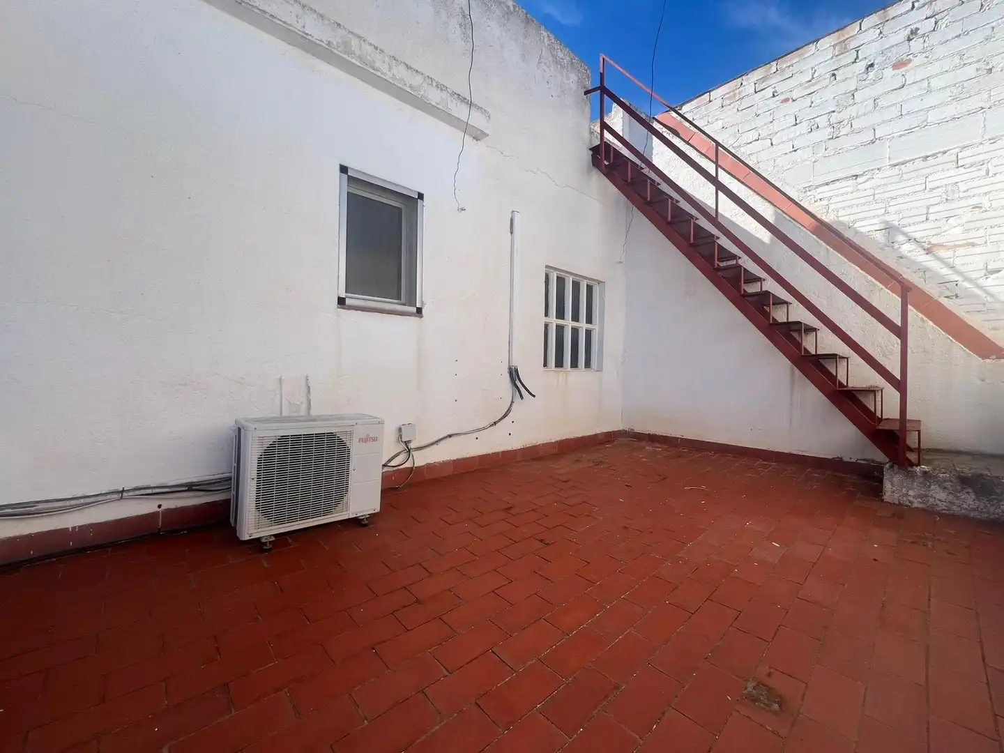 Houses for sale in Camarles  with Air Conditioner, Heating and Terrace