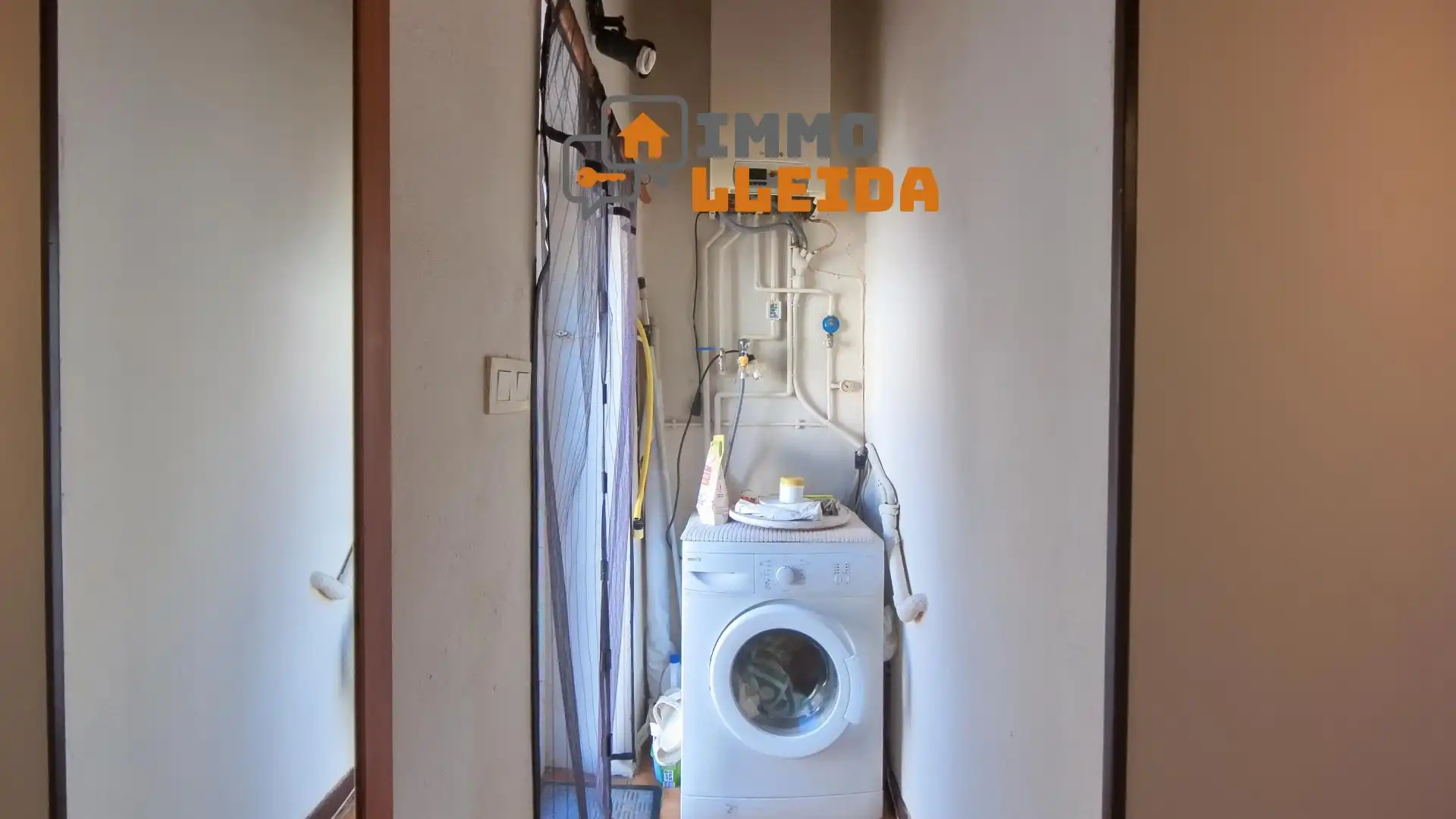 Cuina de Casa adosada en venda en Artesa de Segre amb Calefacció, Terrassa i Traster