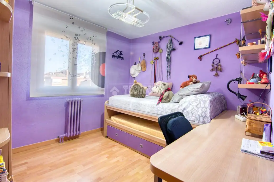Schlafzimmer von Wohnung zum Verkauf in Santander mit Abstellraum