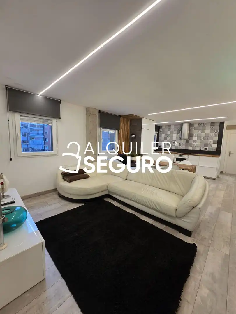 Living room of Flat for rent in Bilbao   with Heating and Furnished