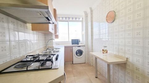 Foto 3 de Piso en venta en Avenida Miraflores Angeles, Parque Victoria Eugenia, Málaga Capital