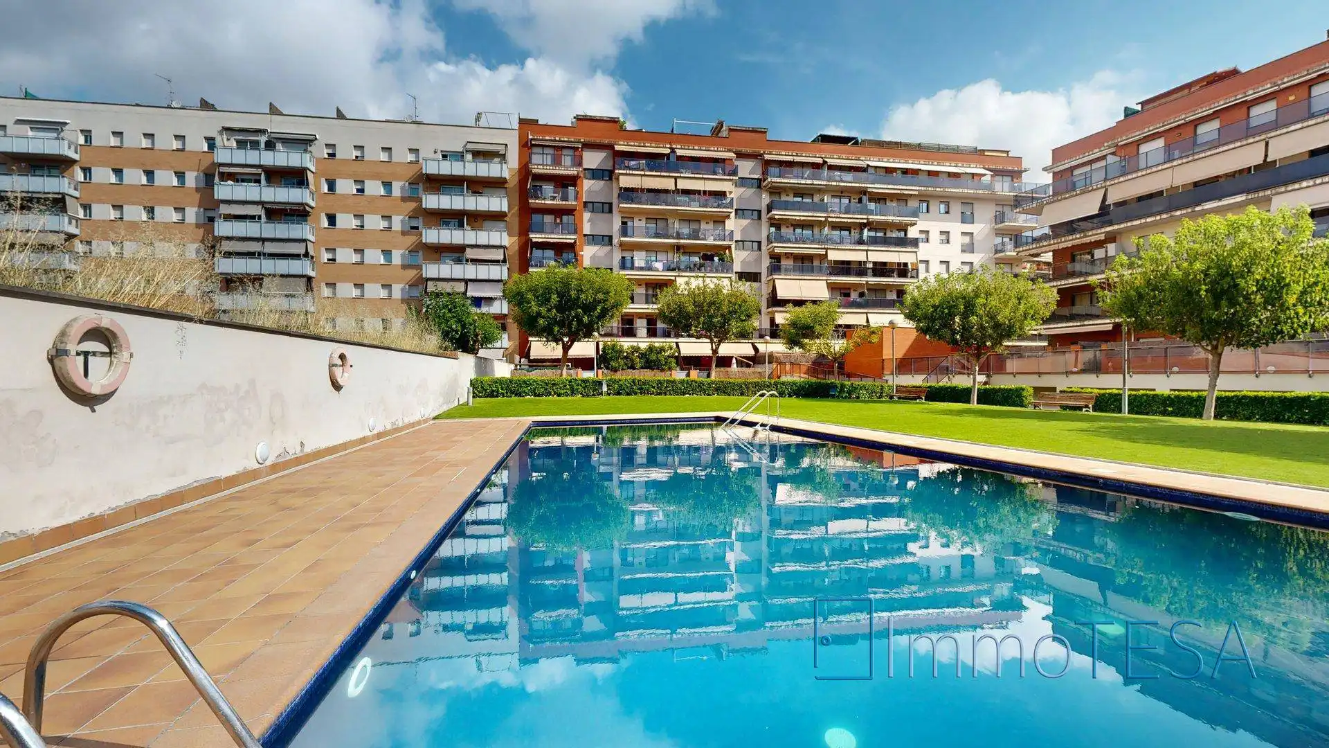 Piscina de Àtic en venda en Barberà del Vallès amb Aire condicionat, Calefacció i Parquet