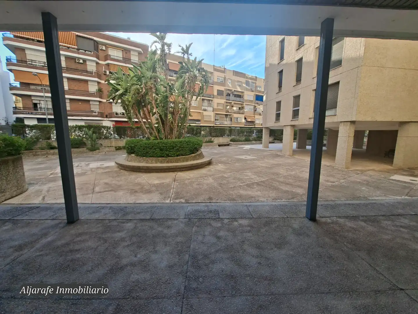 Parking of Flat for sale in Sevilla  with Air Conditioner, Heating and Private garden