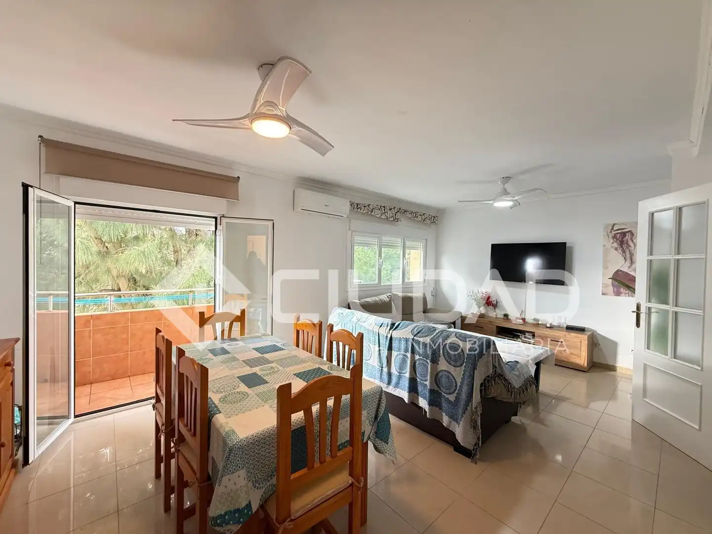 Living room of Flat for sale in Chipiona  with Air Conditioner and Terrace