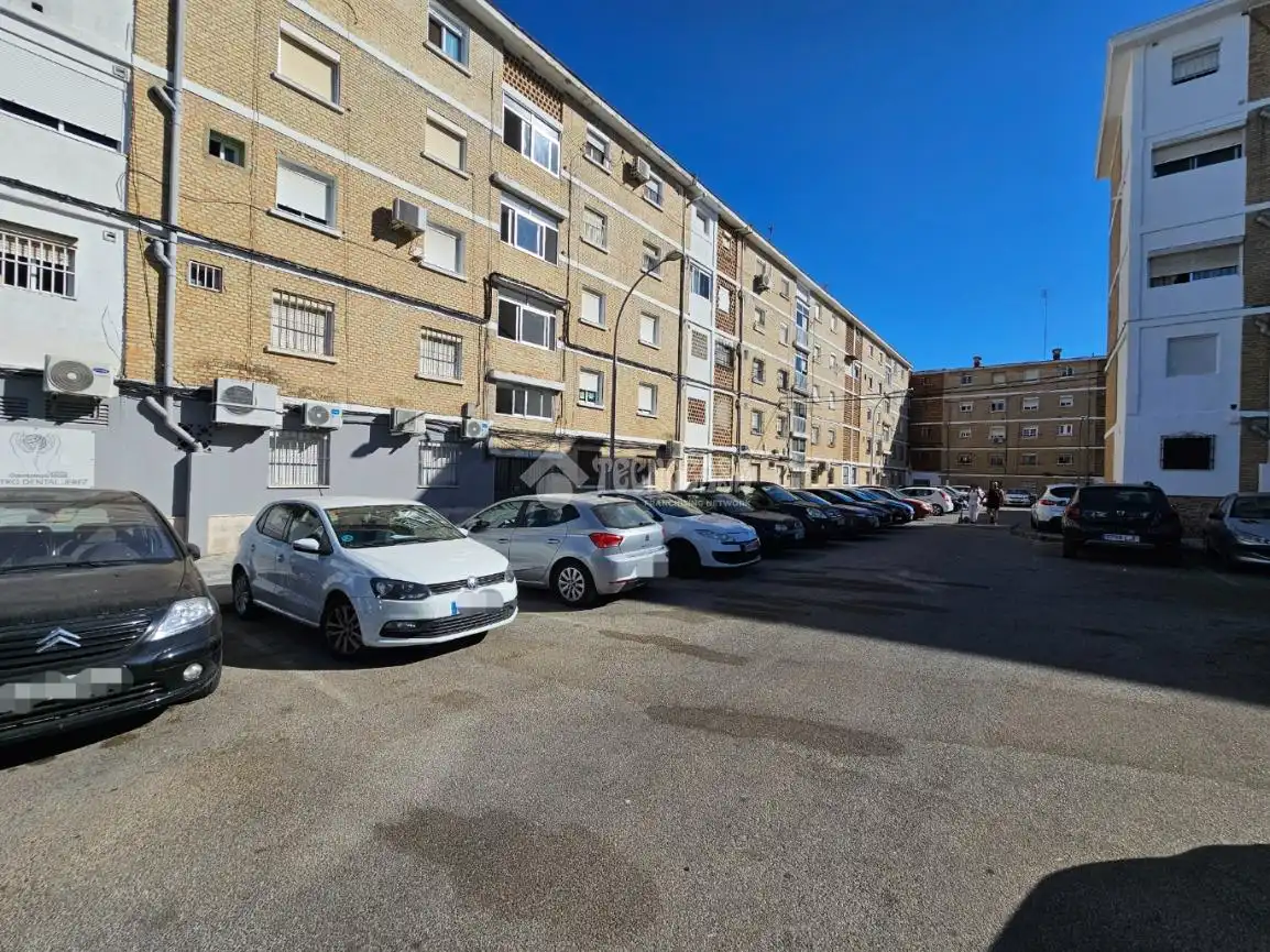 Aparcament de Pis en venda en Jerez de la Frontera amb Aire condicionat i Terrassa