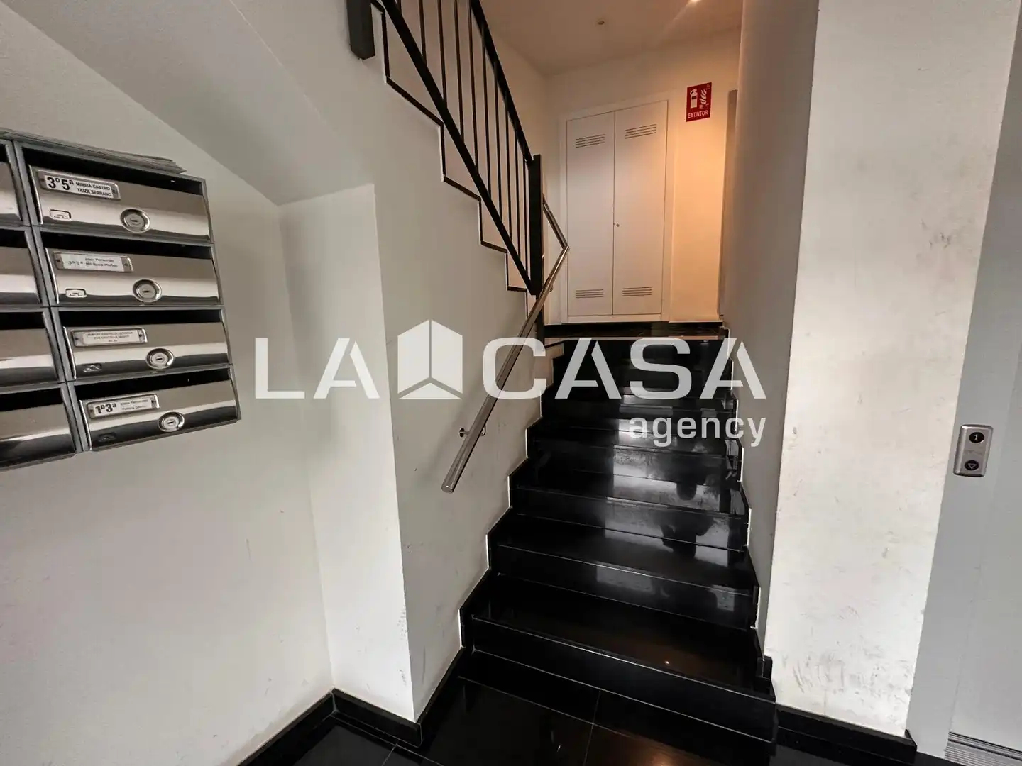 Flat for sale in Canovelles