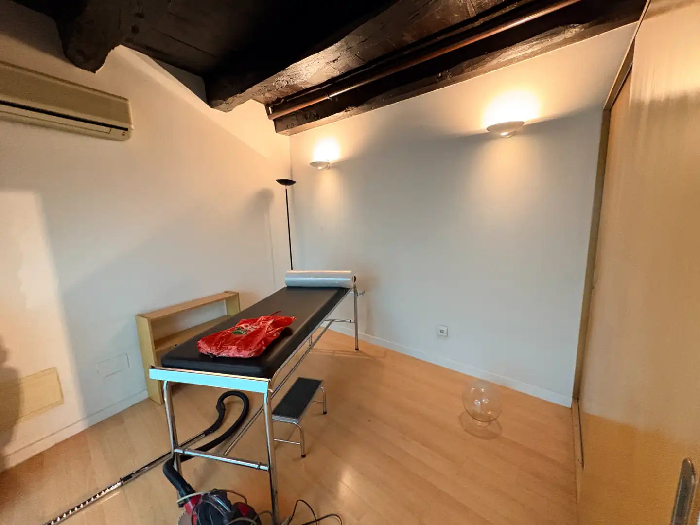 Habitación de Local de alquiler en Valladolid con Aire acondicionado y Calefacción