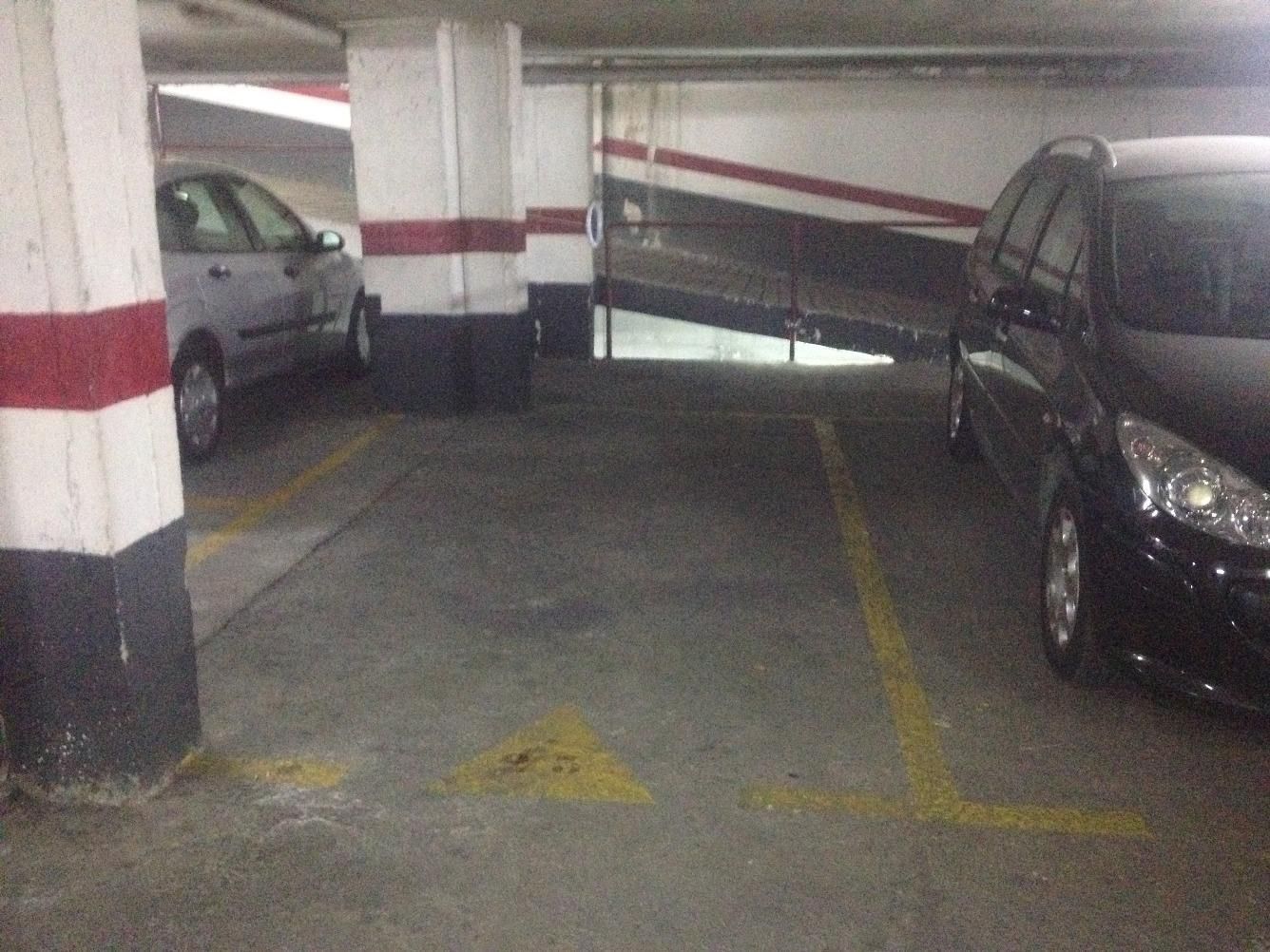 Parking of Garage to rent in Girona Capital