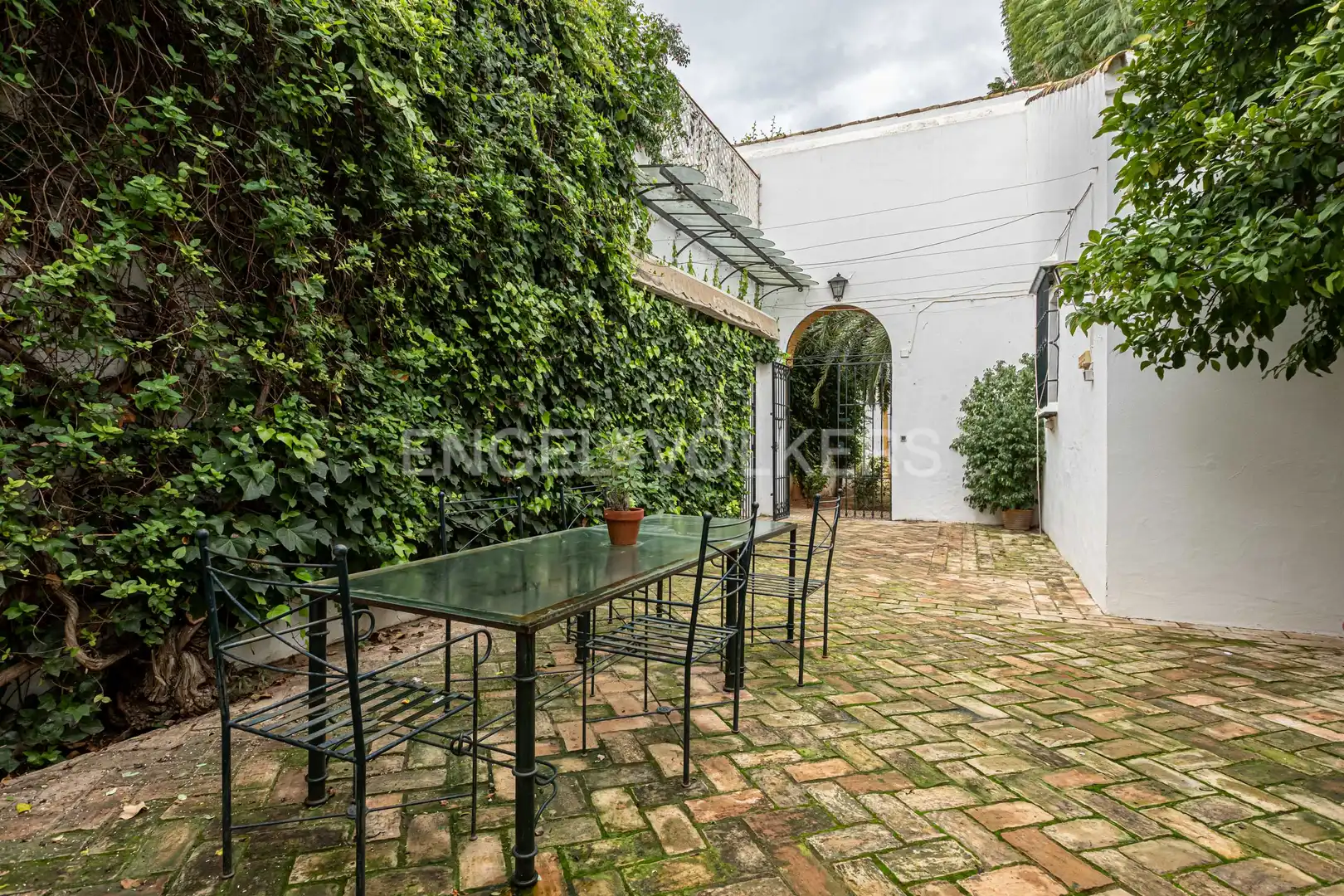 Vista exterior de Casa o chalet en venta en Umbrete con Calefacción, Jardín privado y Piscina