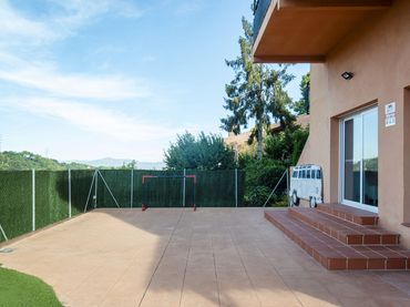 Casa con balcone in vendita a Sant Fost de Campsentelles