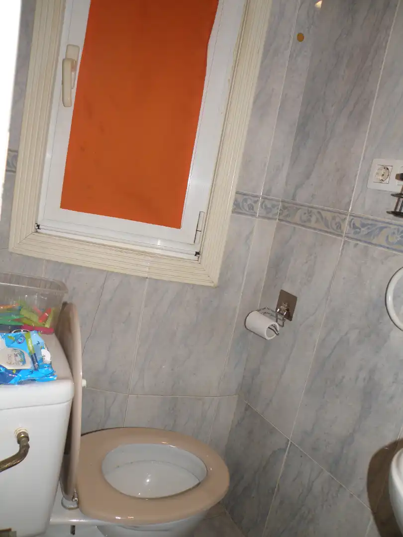 Badezimmer von Wohnungen zur Miete in Ribeira mit Heizung, Abstellraum und Möbliert