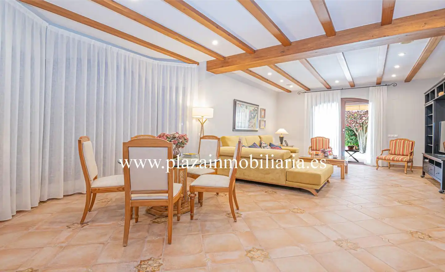 Living room of Houses for sale in Lucena