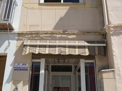 Vista exterior de Local en venda en Nueva Carteya