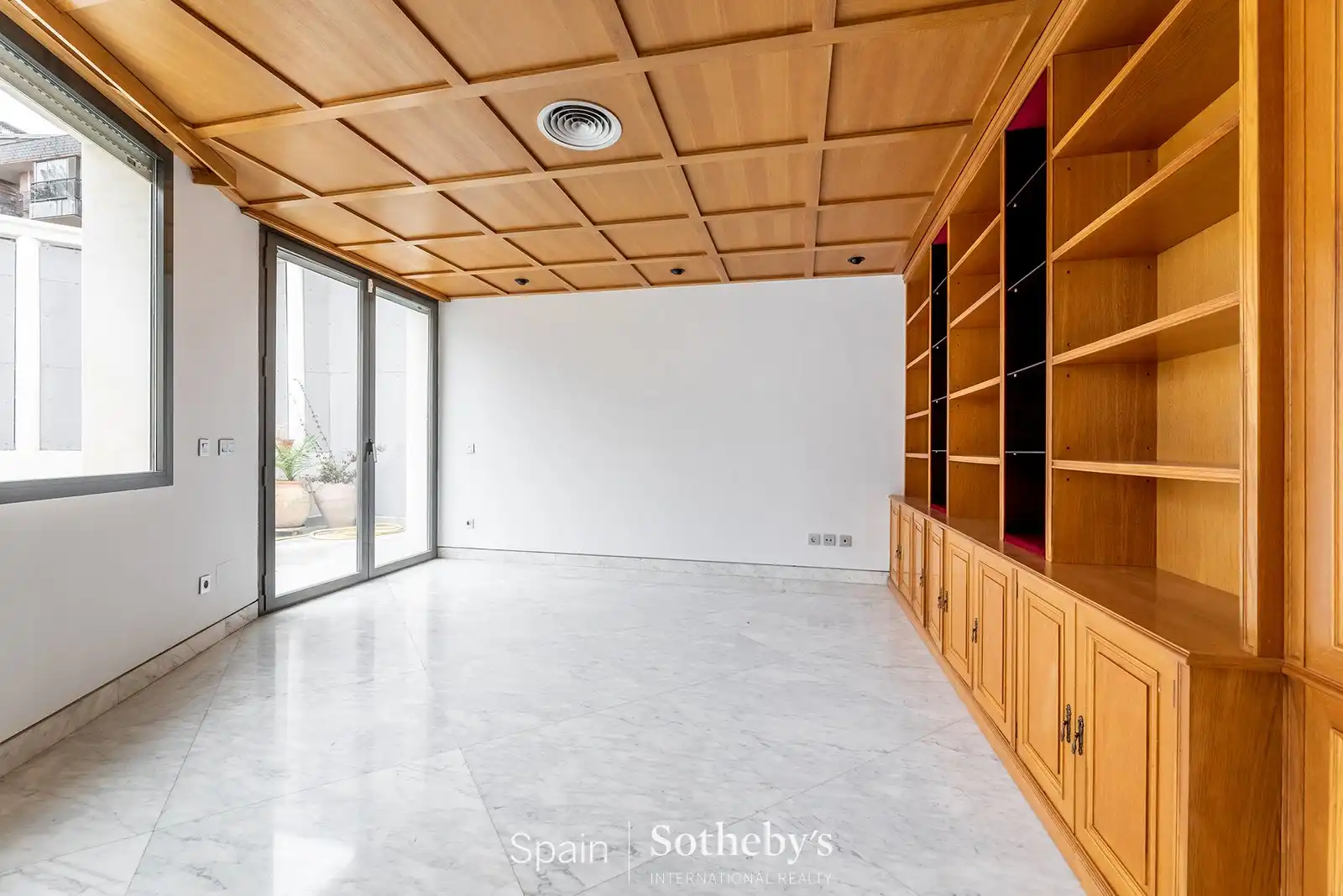 Houses for rent in Madrid  with Air Conditioner, Heating and Private garden