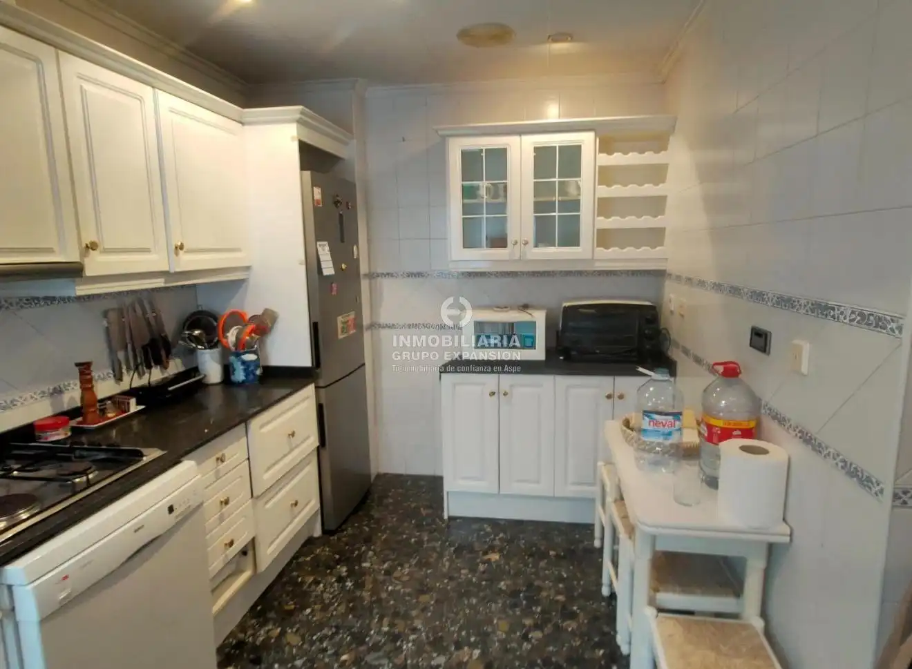 Cocina de Piso en venta en Aspe con Terraza, Trastero y Balcón