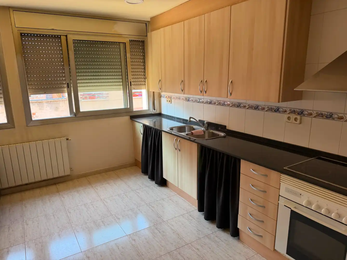Küche von Dachboden zum Verkauf in Badalona mit Heizung, Terrasse und Ofen