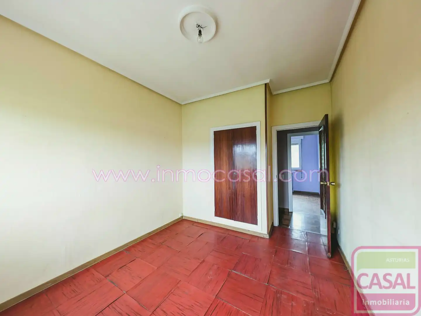 Habitación de Casa o chalet en venta en Oviedo  con Calefacción y Trastero