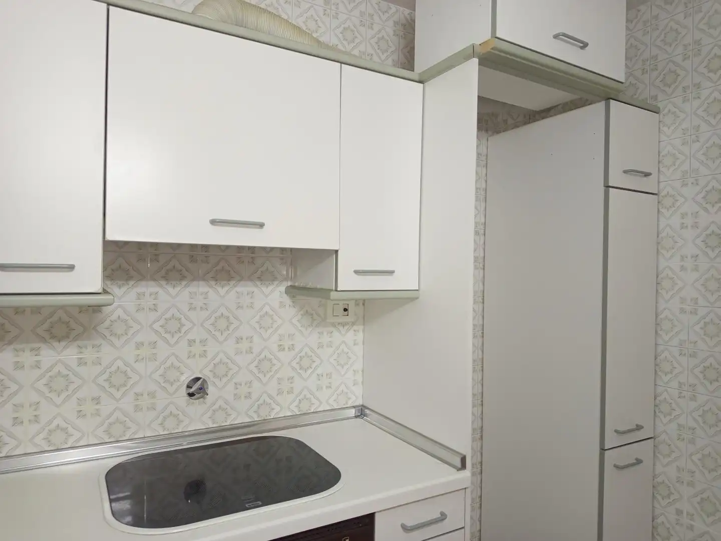Kitchen of Flat for sale in Zaragoza  with Heating, Terrace and Balcony