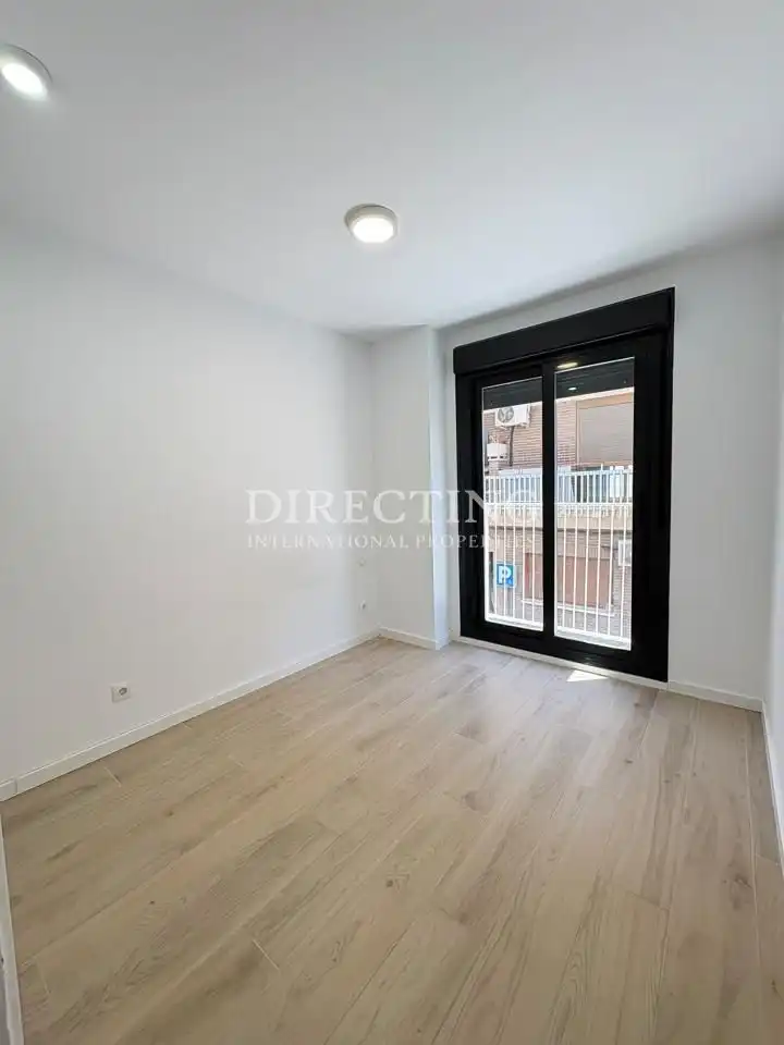 Habitación de Piso de alquiler en Madrid con Aire acondicionado, Balcón y Piscina comunitaria