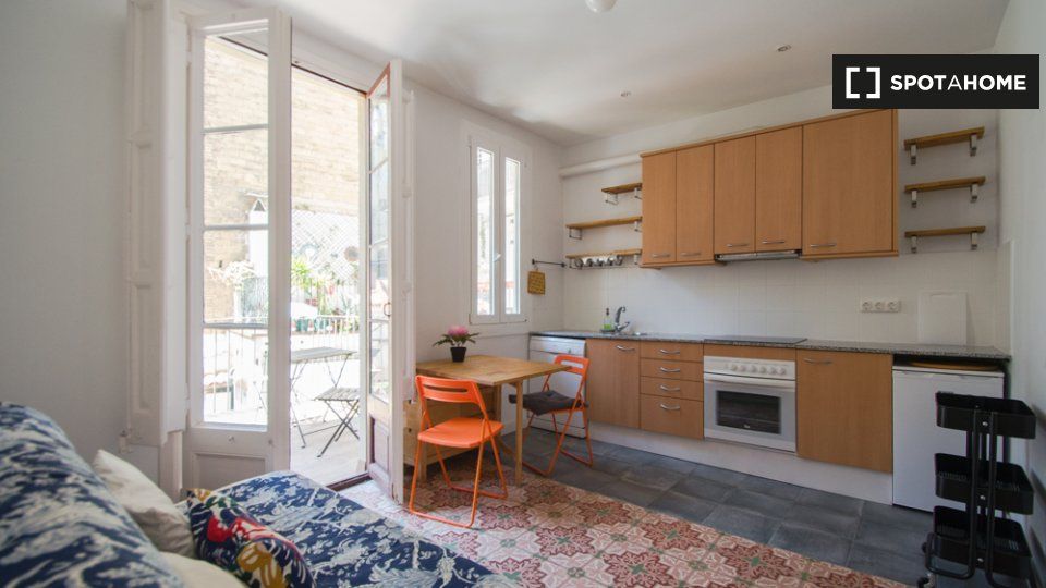 Flat to rent in El Poble Sec - Parc de Montjuïc