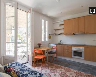 Kitchen of Flat to rent in  Barcelona Capital  with Air Conditioner, Heating and Furnished