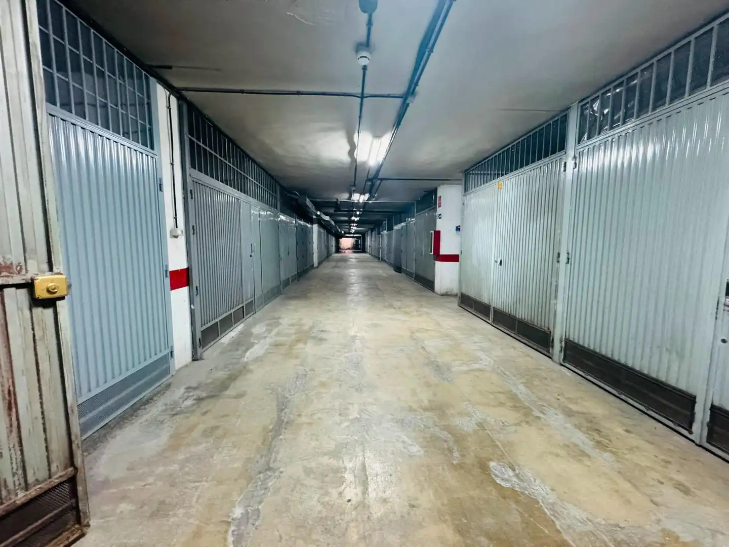 Parkplatz von Garage zum Verkauf in Granada