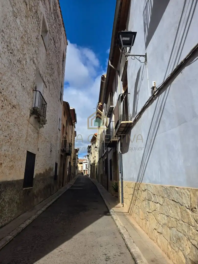 Vista exterior de Casa o xalet en venda en Atzeneta del Maestrat amb Aire condicionat i Terrassa