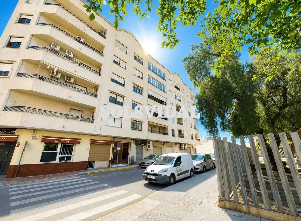 Flat with terrace for sale in Plaza LIBERTAD DE LA, imagen 2