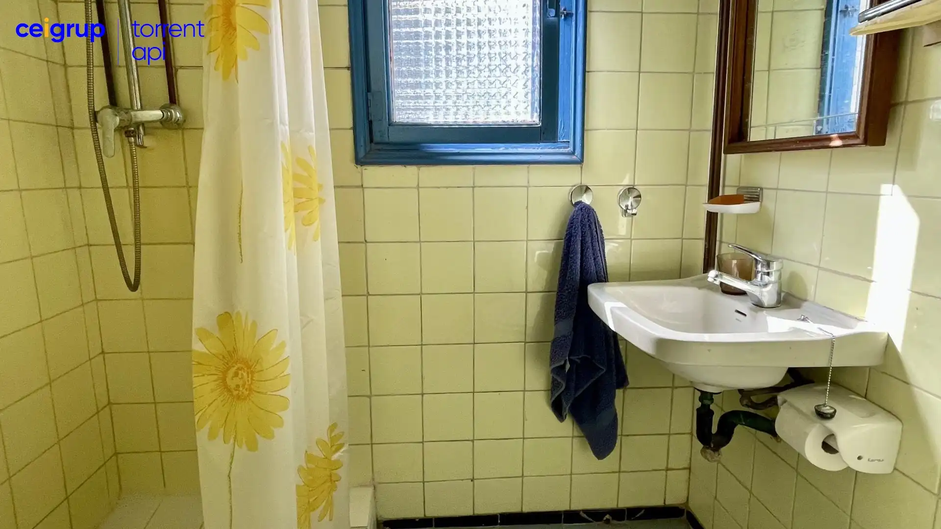 Baño de Casa adosada en venta en Torroella de Montgrí con Terraza, Amueblado y Balcón