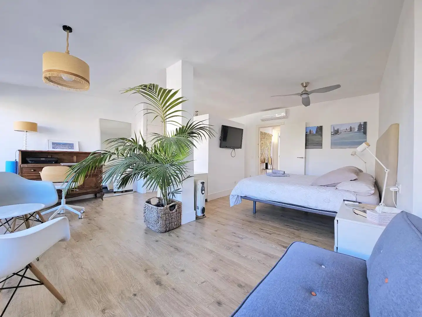 Bedroom of Duplexes for rent in Cartagena  with Air Conditioner, Heating and Terrace