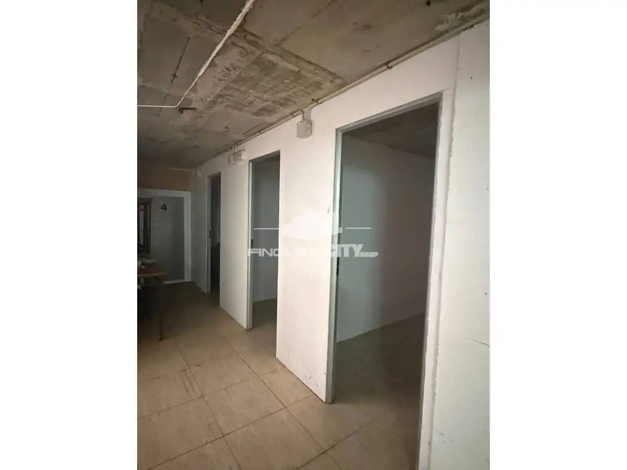 Local comercial de lloguer a Calle Llevant 4, imagen 4