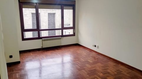 Photo 2 of Flat for rent in Calle Pérez de la Sala, 33, Auditorio - Seminario - Parque de Invierno, Oviedo