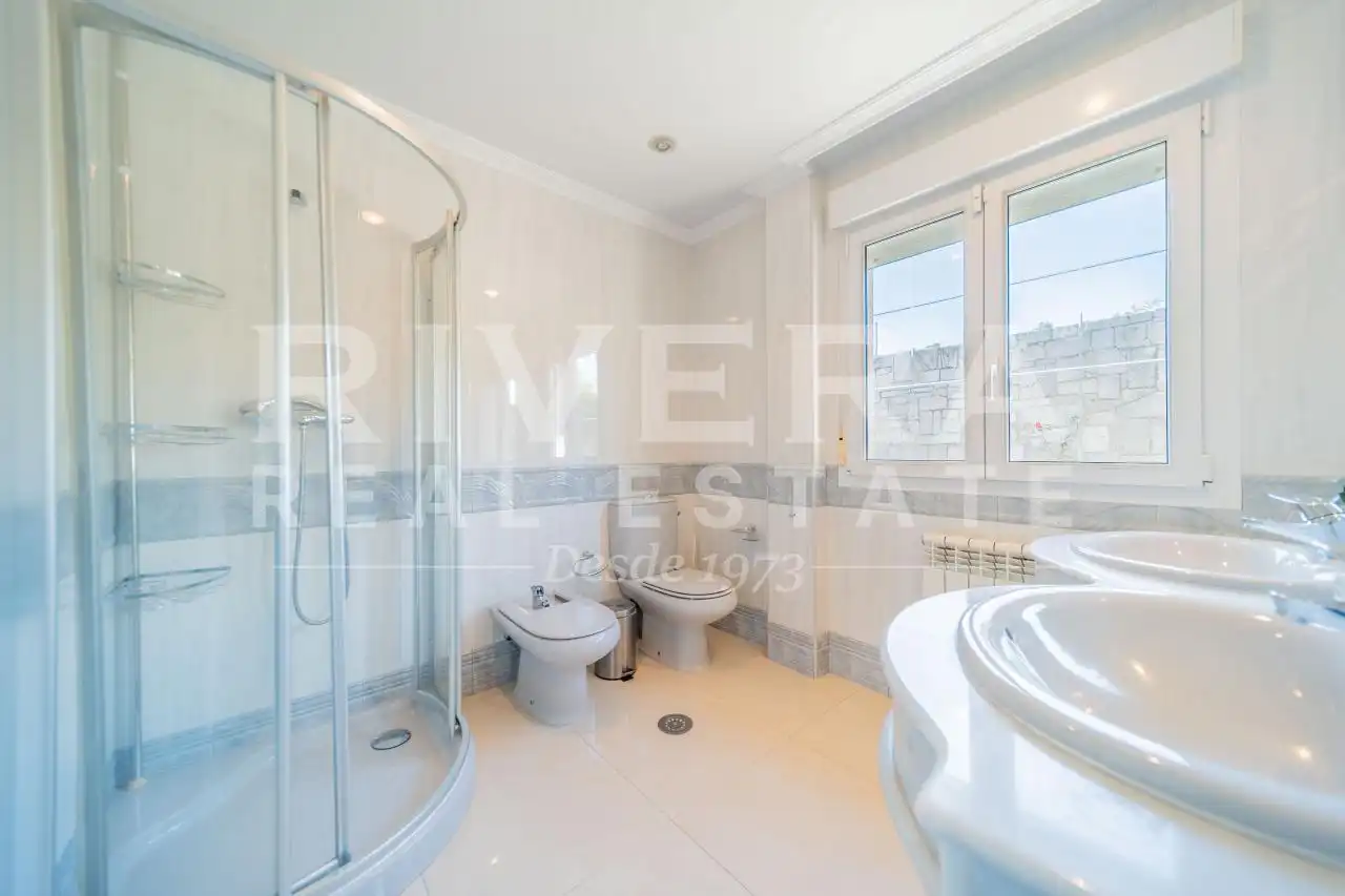 Baño de Casa o chalet en venta en A Illa de Arousa  con Calefacción