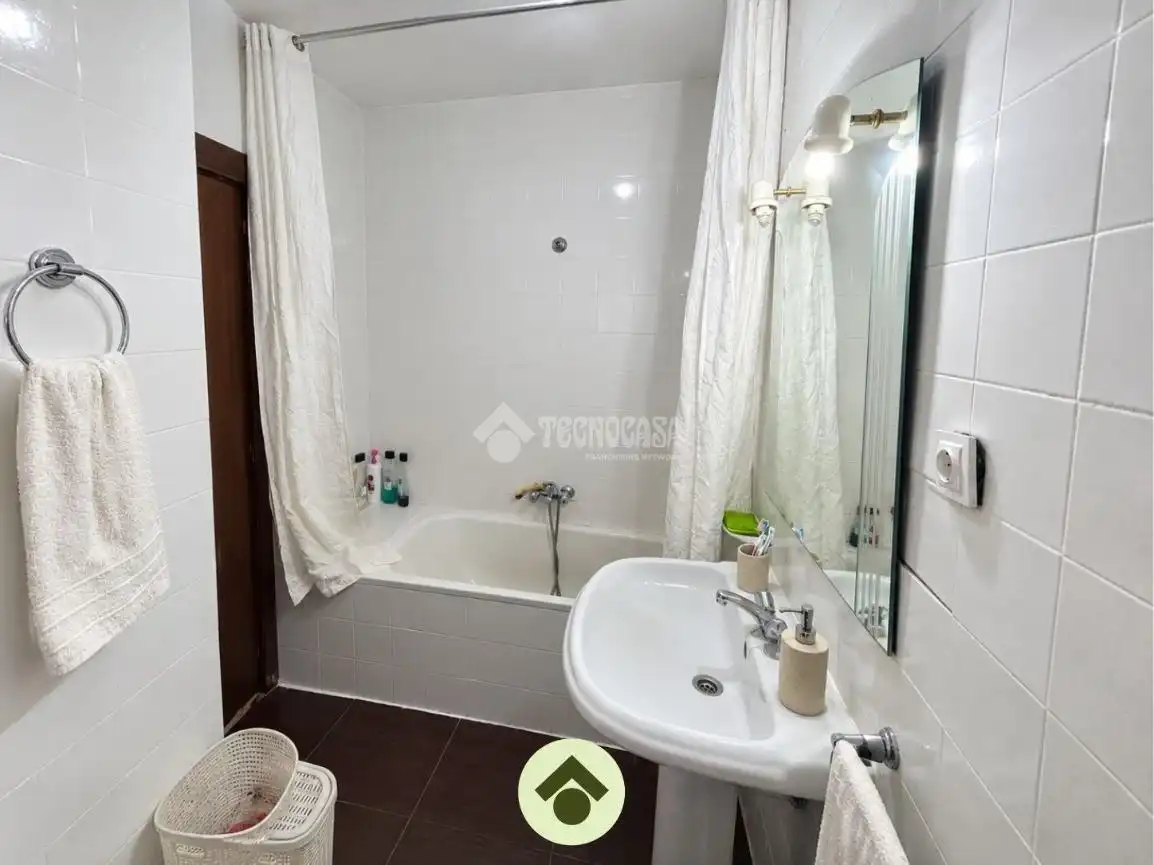 Bathroom of Houses for sale in Montoro, Córdoba