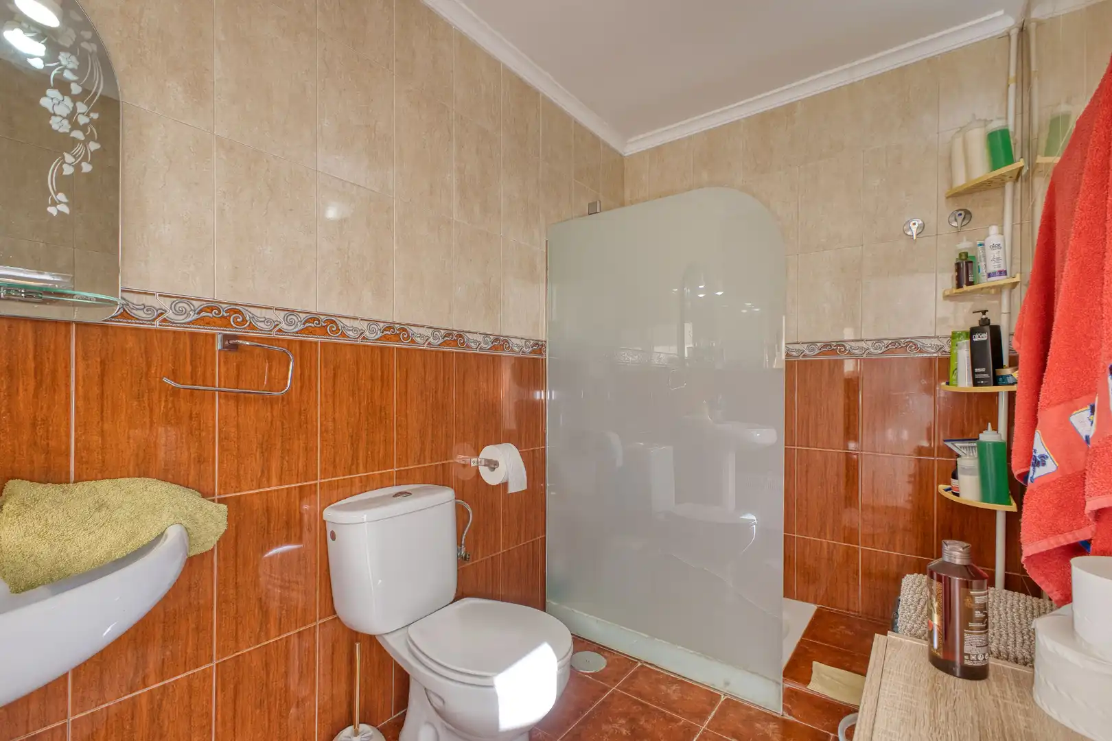 Bany de Casa o xalet en venda en Jijona / Xixona amb Aire condicionat, Calefacció i Jardí privat