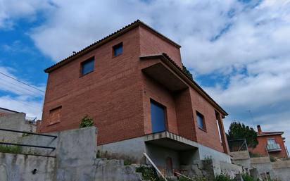 Exterior view of House or chalet for sale in Maçanet de la Selva