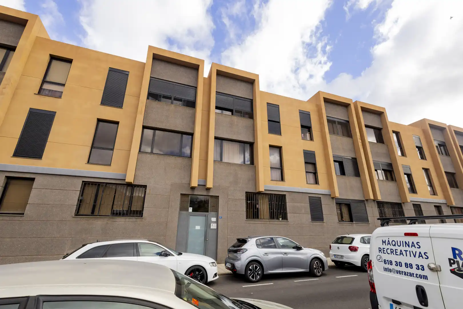 Vista exterior de Piso en venta en Taco - Los Andenes - Las Chumbreras